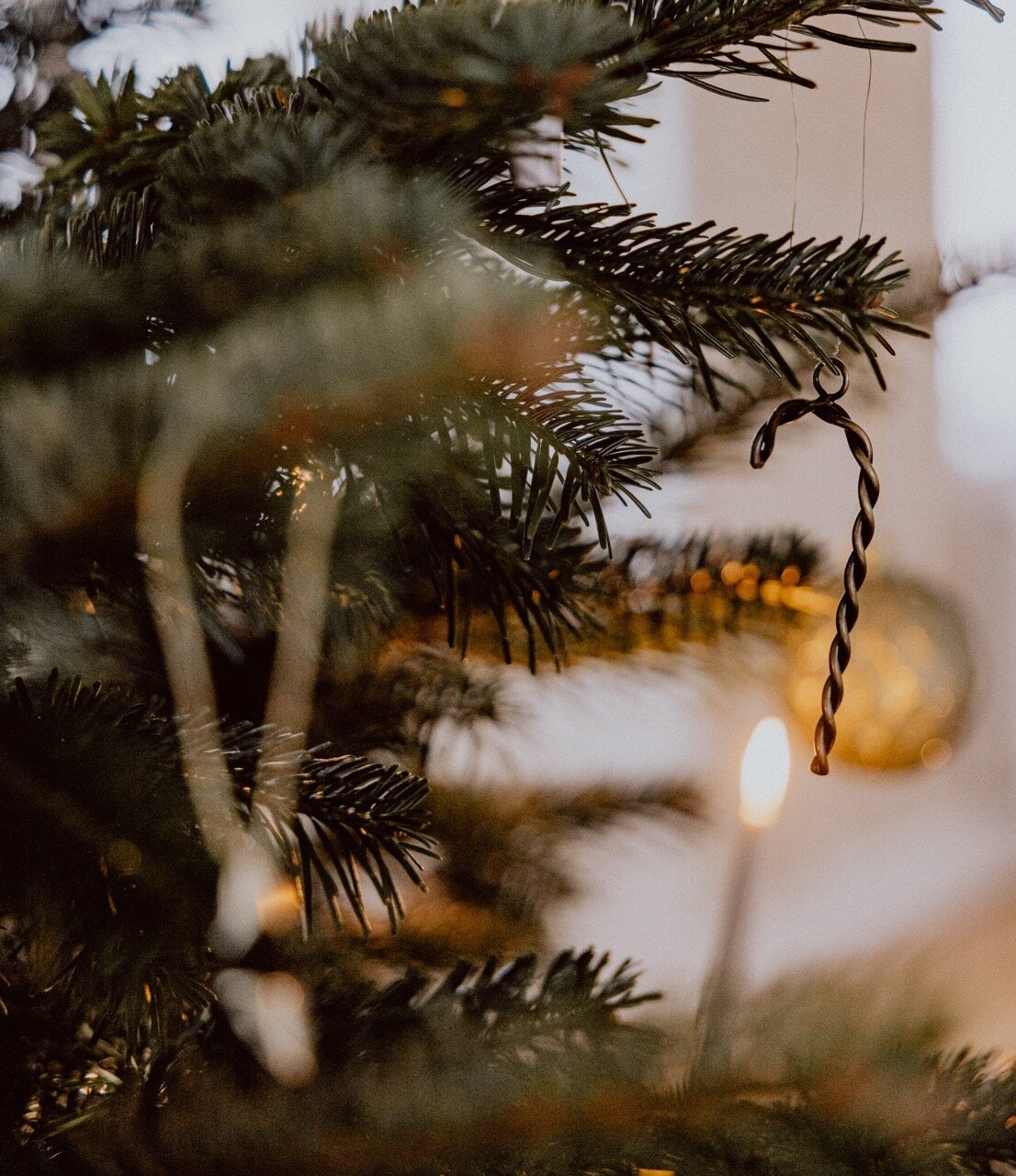 Dekorationshänge Estelle Polka Mässing