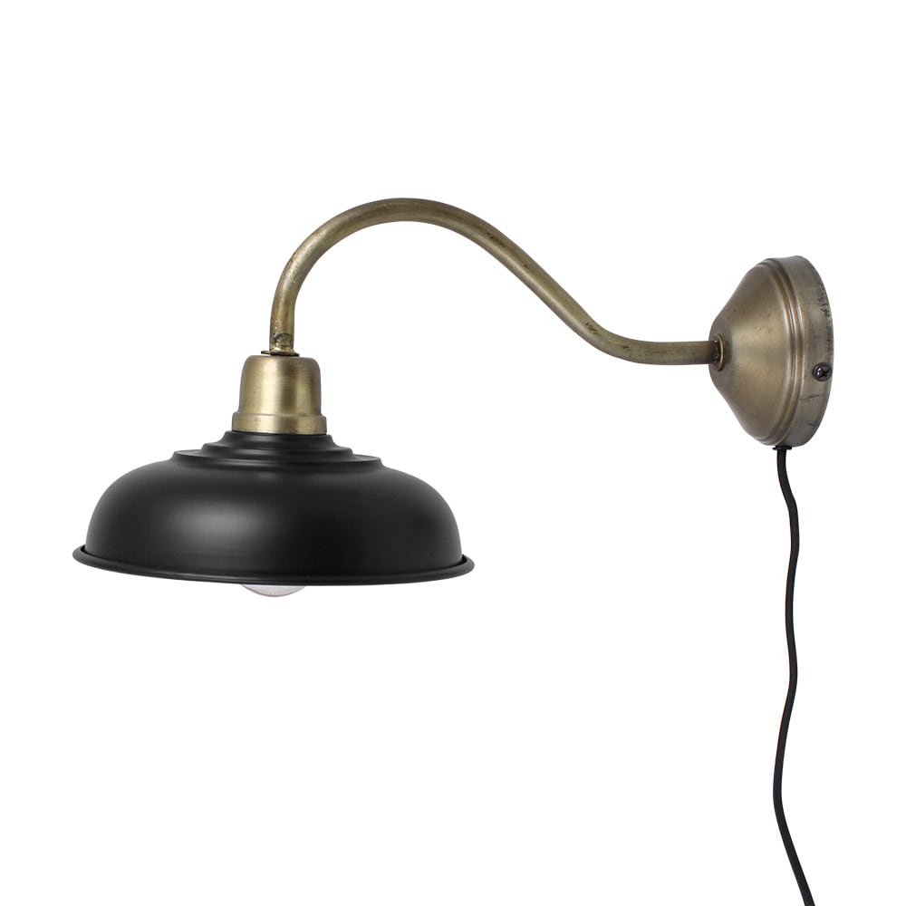Vägglampa Birgith Svart/Antik Mässing