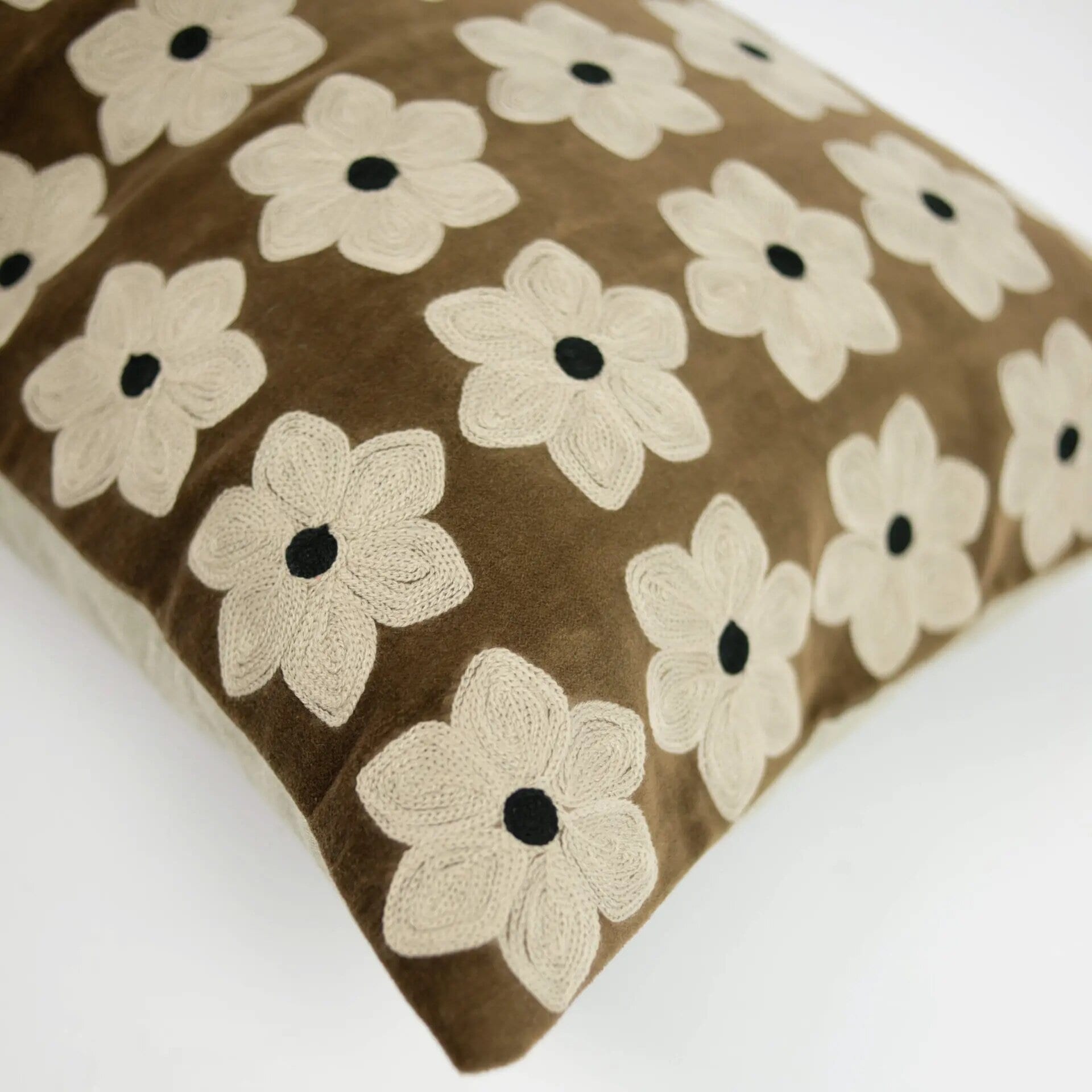 Kuddfodral Daisy Brun