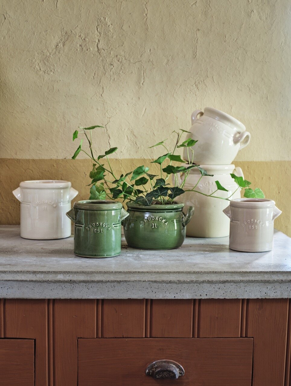 Krus Brobacka 2L Krämvit Rak